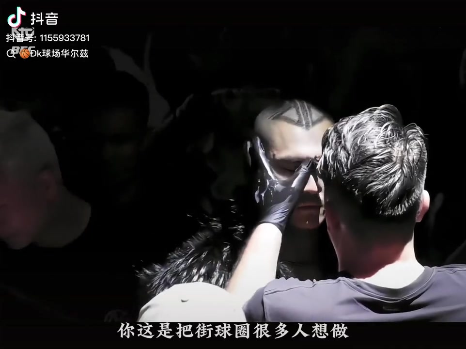 ?打球还可以打架!恶鼠发明八角笼篮球 单挑中一拳将大N给TKO